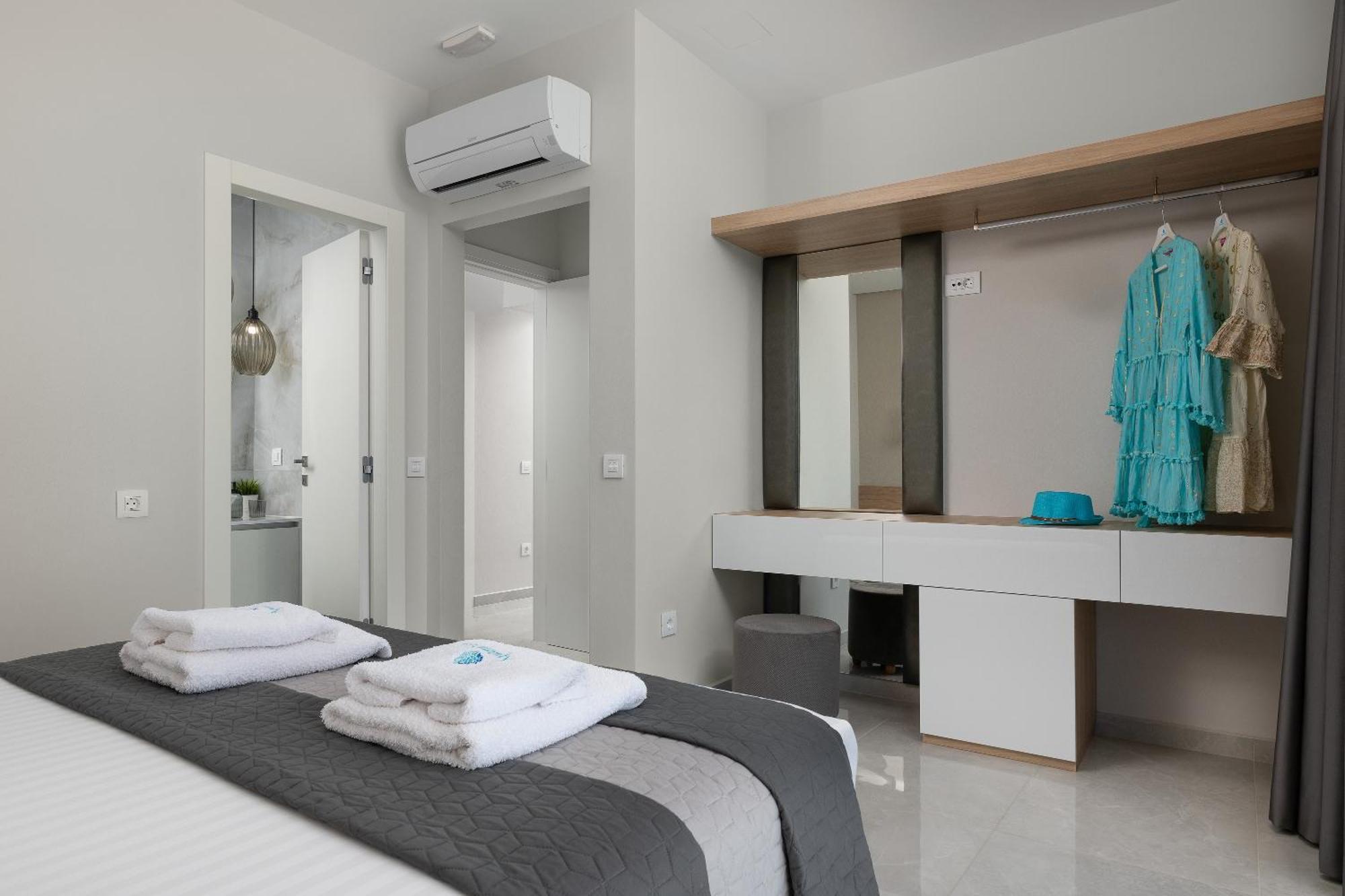 Aquamarine Luxury Suites Archangelos  Exteriör bild